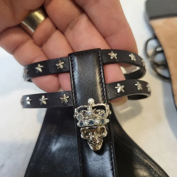 Alexander Mcqueen🔥🔥4X HOST PICK🔥🔥 Studded Flip Flops - Picture 12 of 16